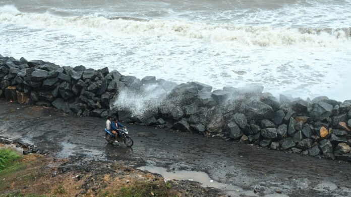 Cyclone-Montha-nears-landfall.jpg