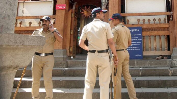 pune-police_8fbc81.jpg
