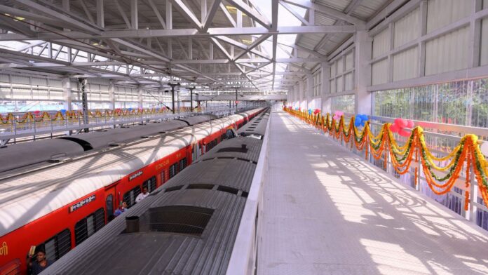 train-1-4.jpg